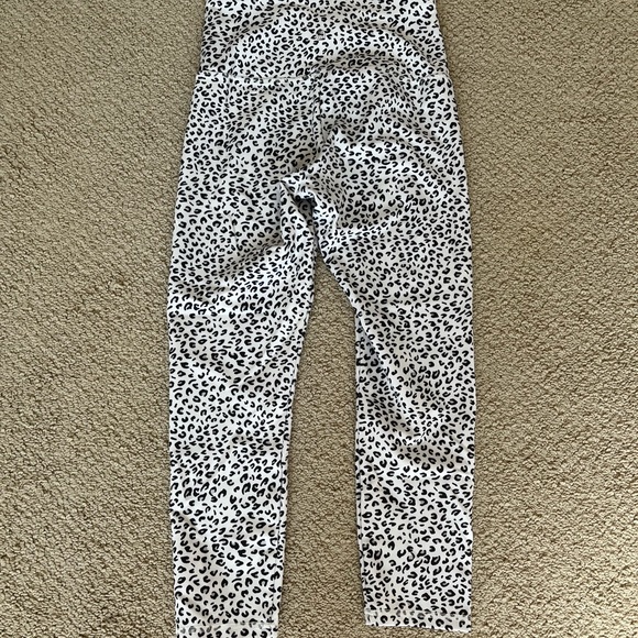 Balance Collection Leggings - Picture 6 of 7
